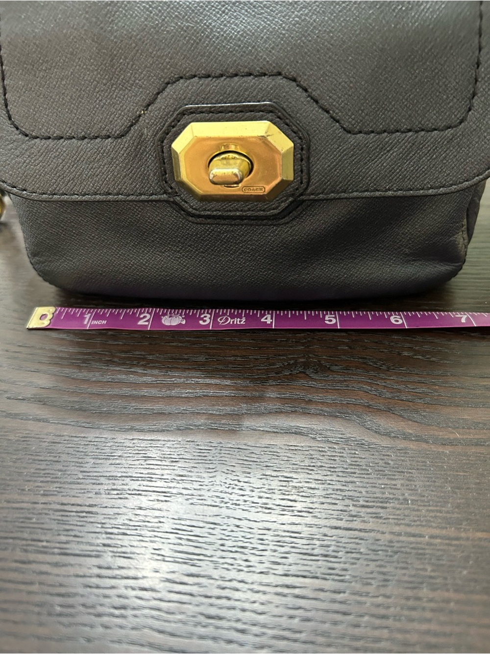 COACH LEATHER CAMPBELL TURNLOCK CROSSBODY BAG WITH CHAIN ACCENT/LEATHER STRAP. - Picture 8 of 10